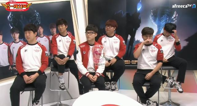 实力差距巨大！ Tarzan 和 Lillia 在团战中展现了他们的技能。这两名射手收割了 Anyone's Legend ，轻松击败了 Ultra Prime 。