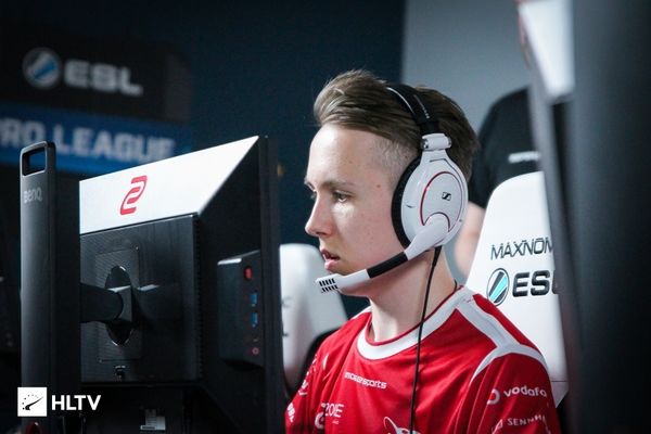 LGD官方：已注意到对选手的假赛指控，上报LPL并开启自查模式